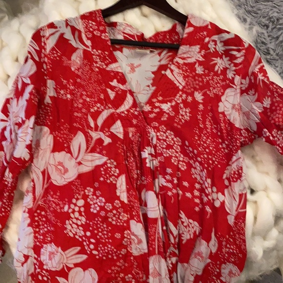 Summer top - Picture 4 of 4